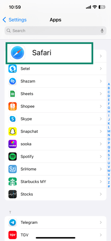 Apps Settings list on an iPhone with the Safari app highlighted.